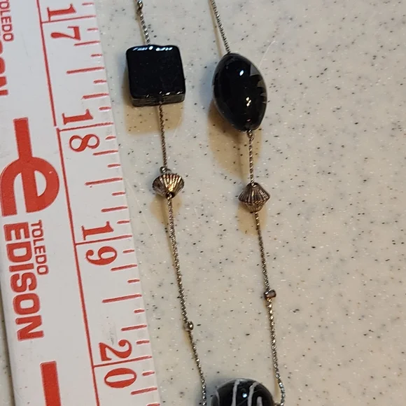 Glass BLACk Beads Necklace for sale - Picture 13 of 13